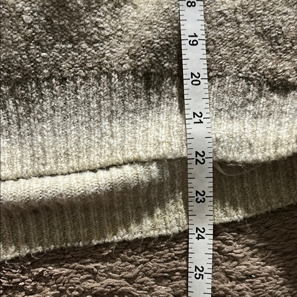 SO Knit Sweater in Gray and Cream - Picture 5 of 5